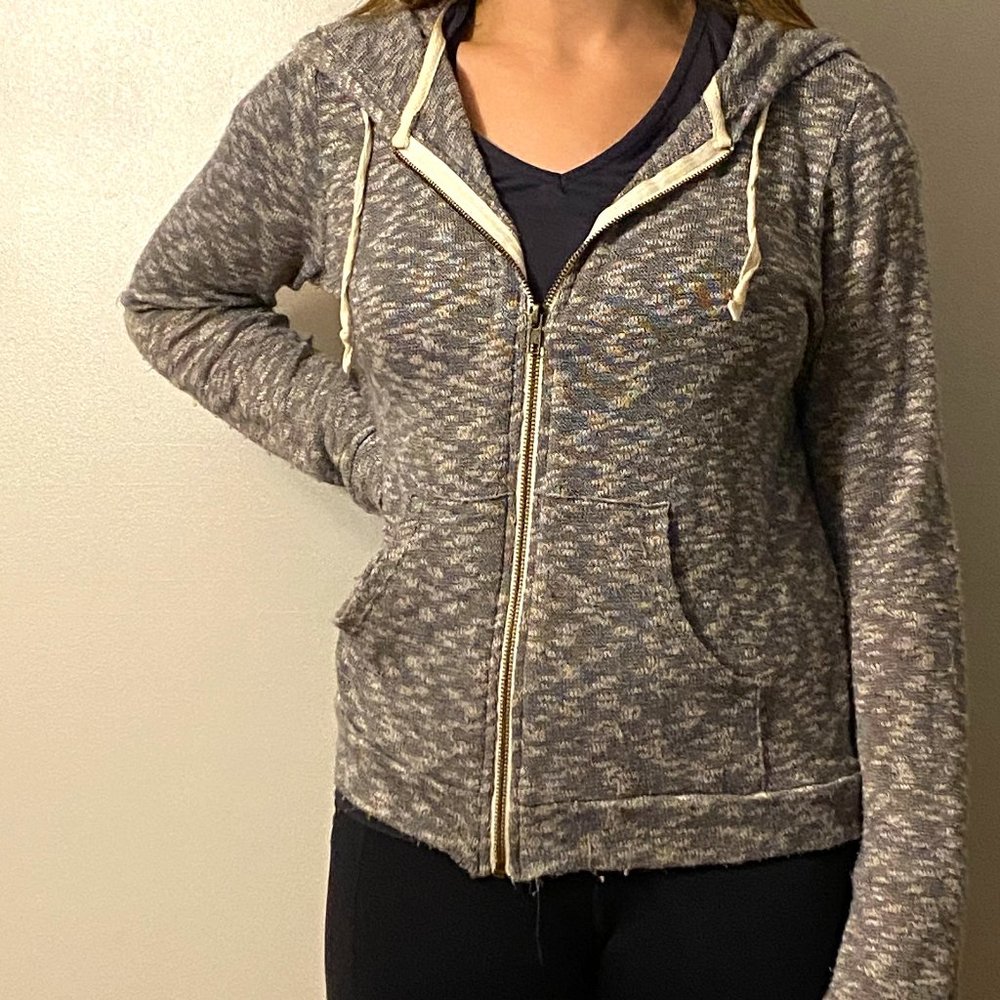 Mudd Sweater - Extremely Soft!